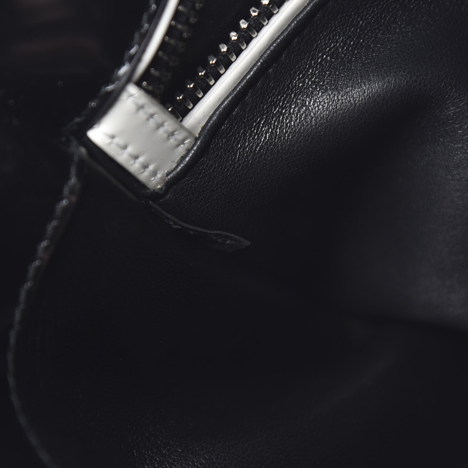 Prada Vernice Tri-Color Tote White Red Black 7 of 11