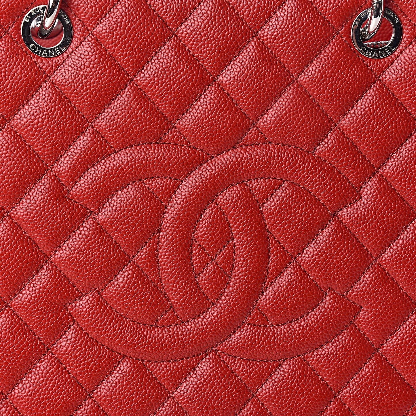 Caviar Quilted XL Grand Shopping Tote GST Red