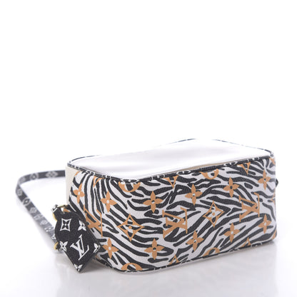 Louis Vuitton Monogram Giant Jungle Beach Pouch Ivory 4 of 10