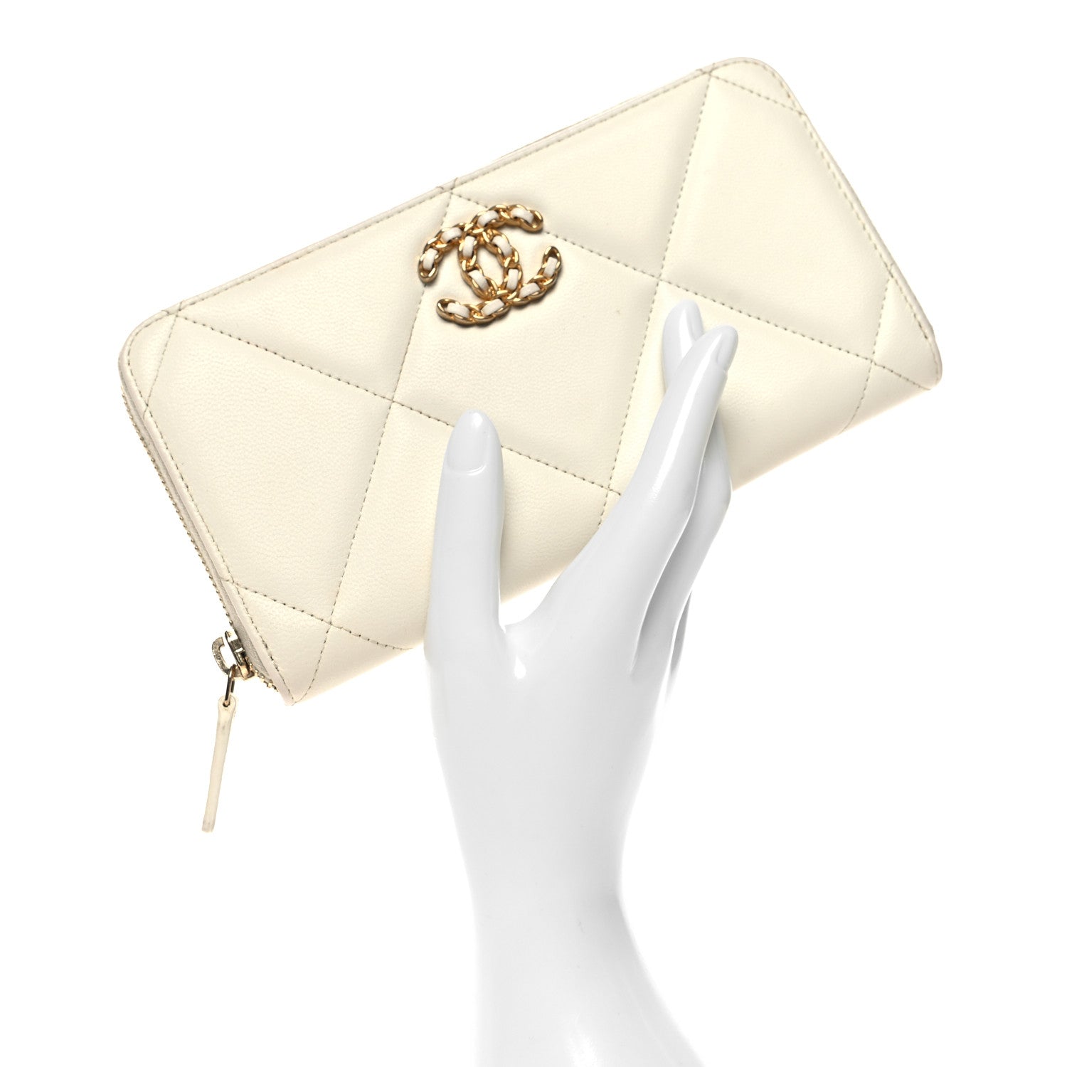 Chanel Shiny Goatskin Quilted 19 Long Zipped Around Wallet White 2 of 15