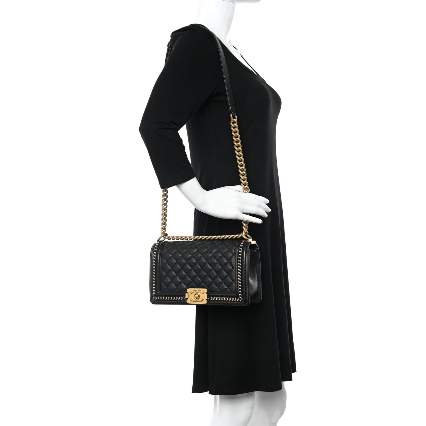 Caviar Quilted Medium Chain Around Boy Flap Black
