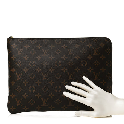 Louis Vuitton Monogram Etui Voyage MM Pouch 2 of 11