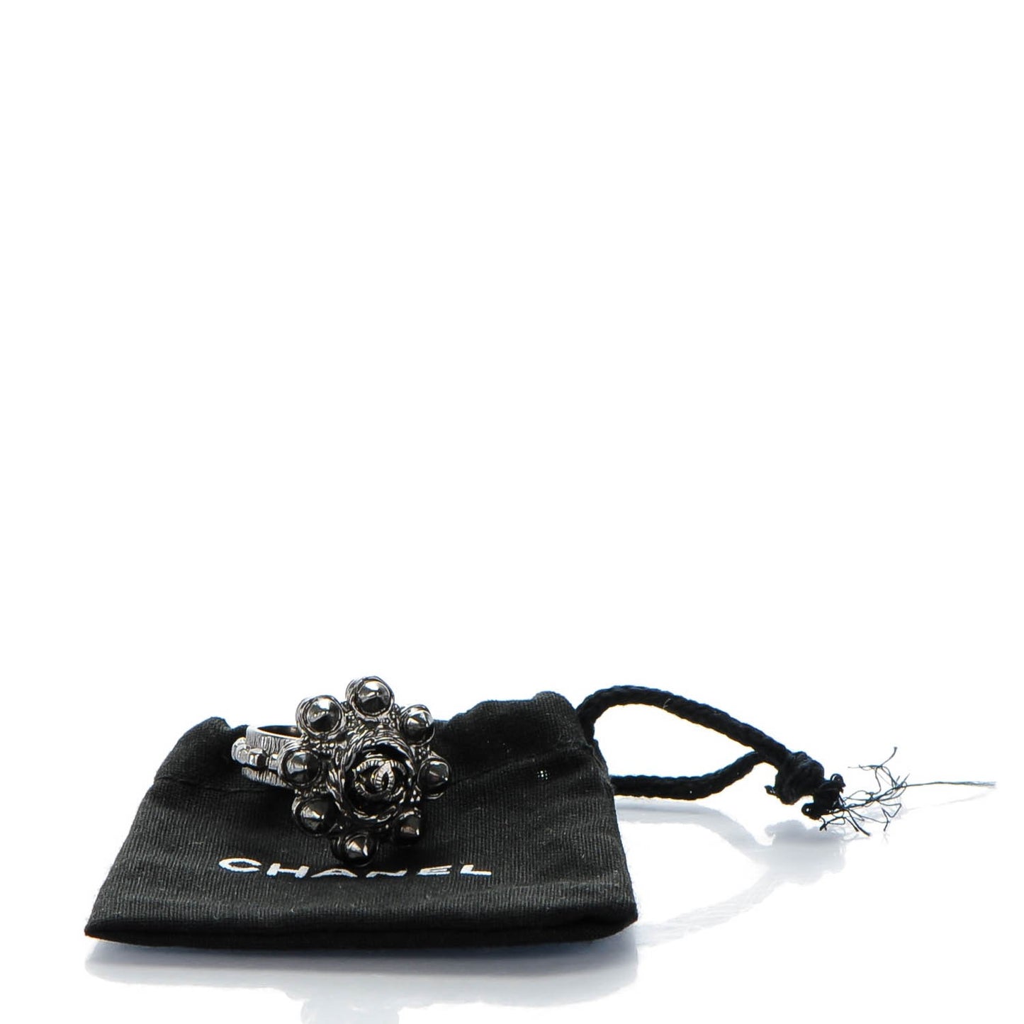 Studded CC Ring 7 Ruthenium