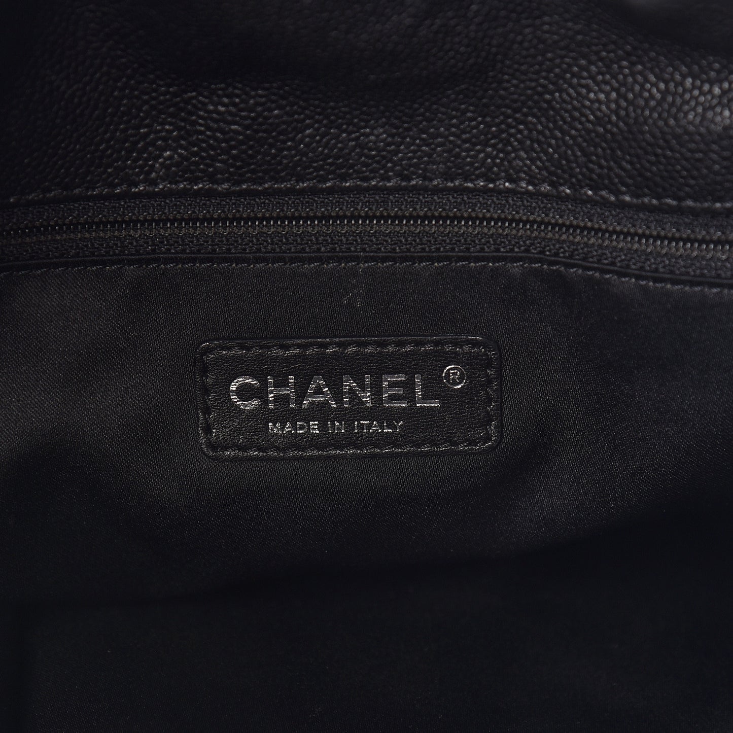Distressed Glazed Caviar Quilted Large Elastic Tote Black