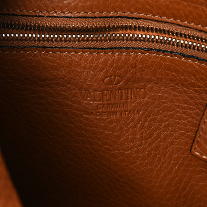 Valentino Garavani Pebbled Calfskin Large Rockstud Flip-Lock Messenger Bag Light Cuir 6 of 12