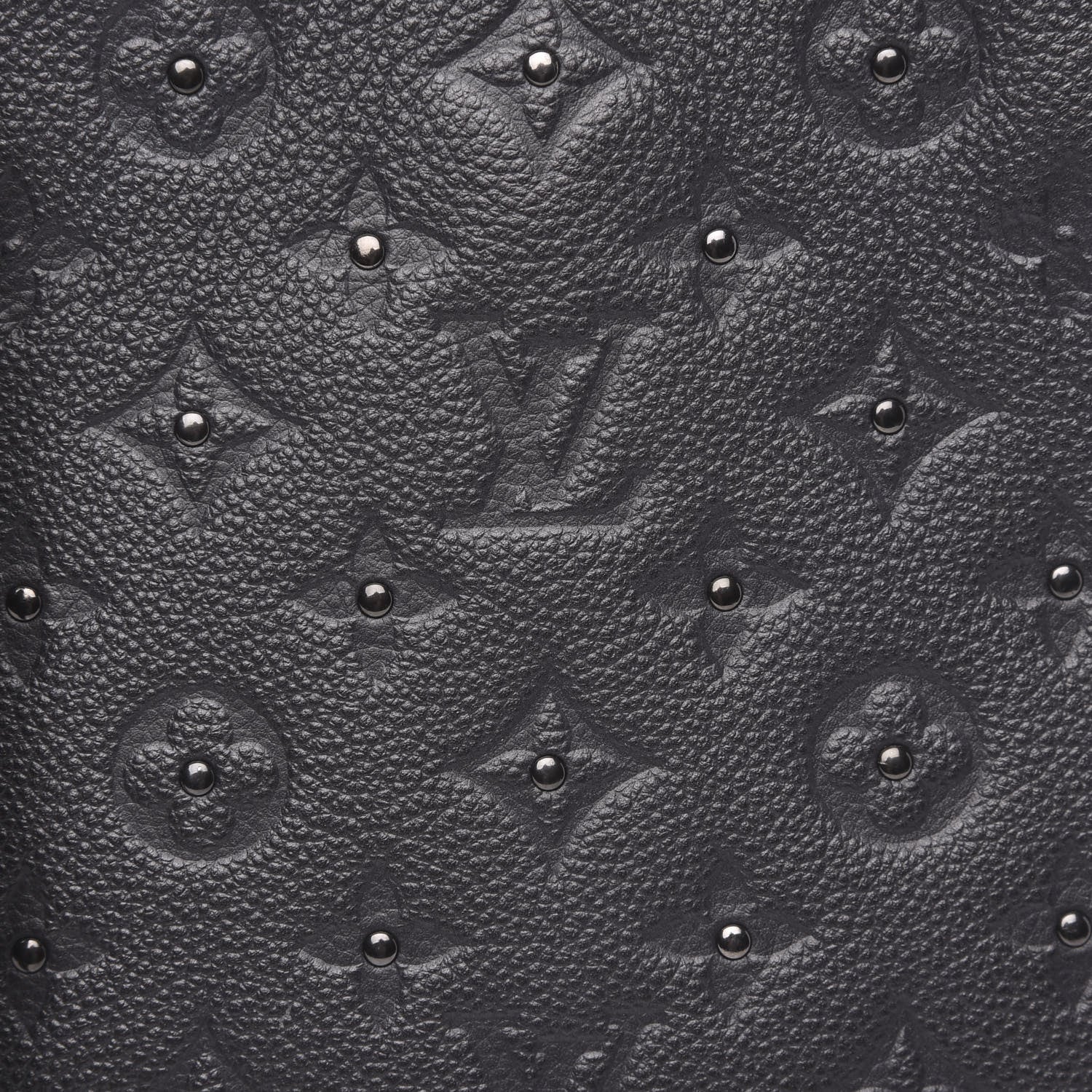 Louis Vuitton Empreinte Studded Montaigne MM Platine 11 of 13