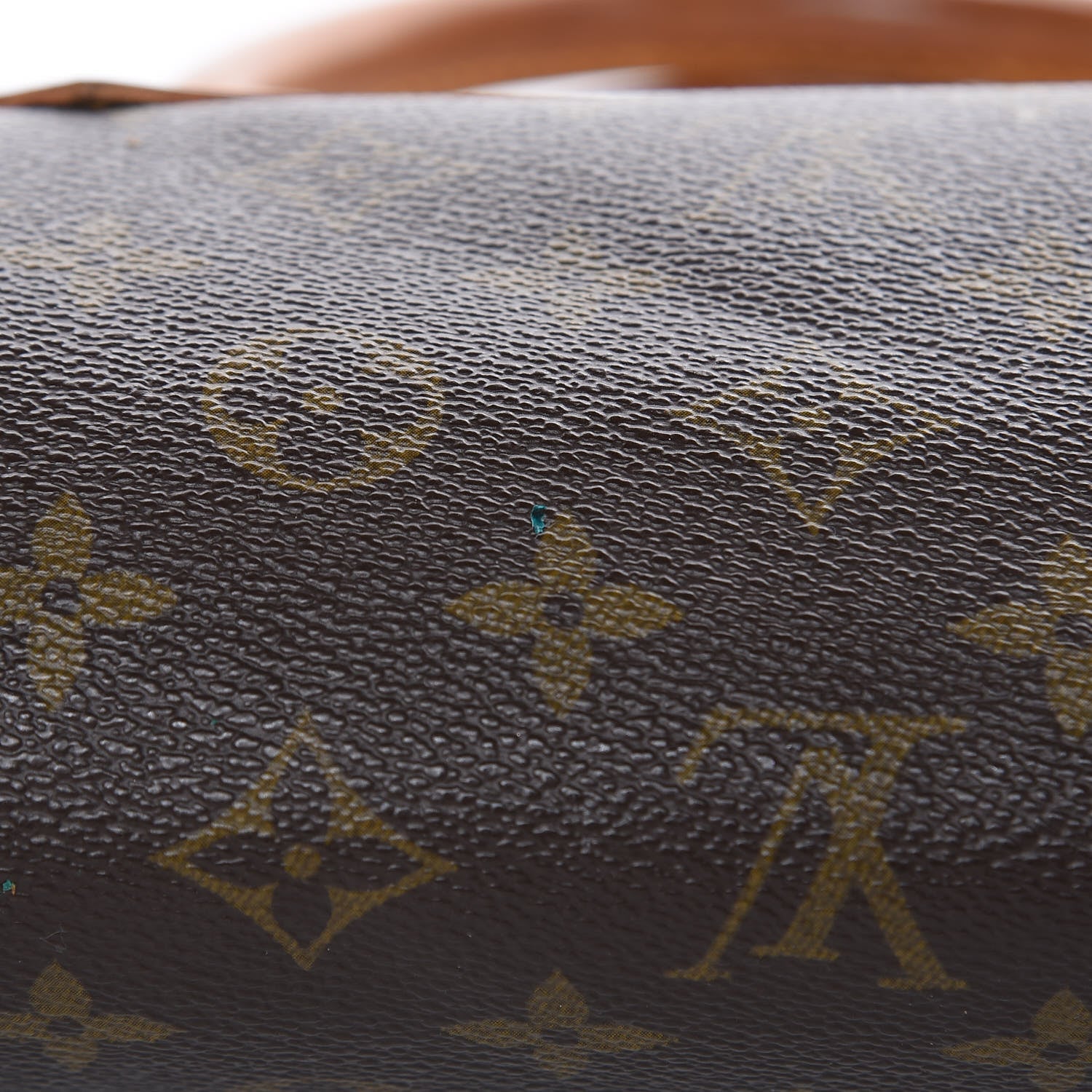Louis Vuitton Monogram Sac Triangle 19 of 20