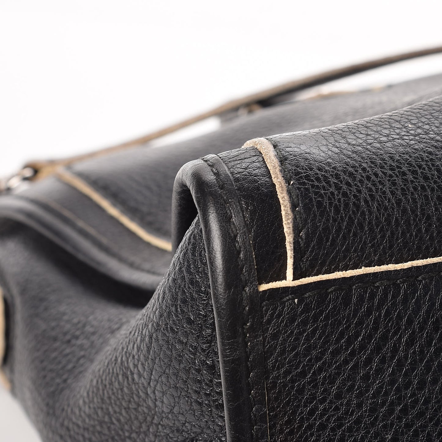 Supple Grained Calfskin Classic Silver Hardware Highlight City Black