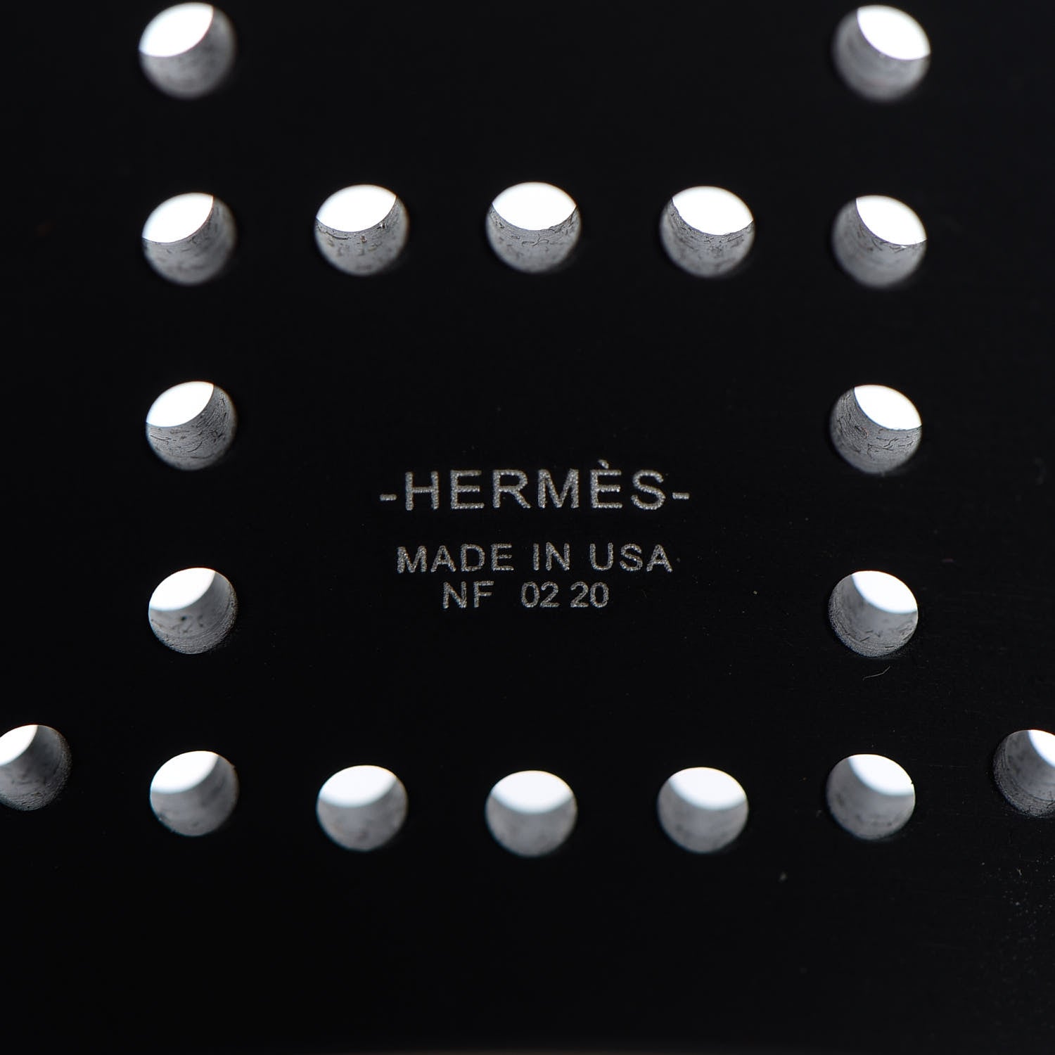 Hermes Aluminium Evelyne Sunset Cuff Bracelet T2 Black 4 of 5