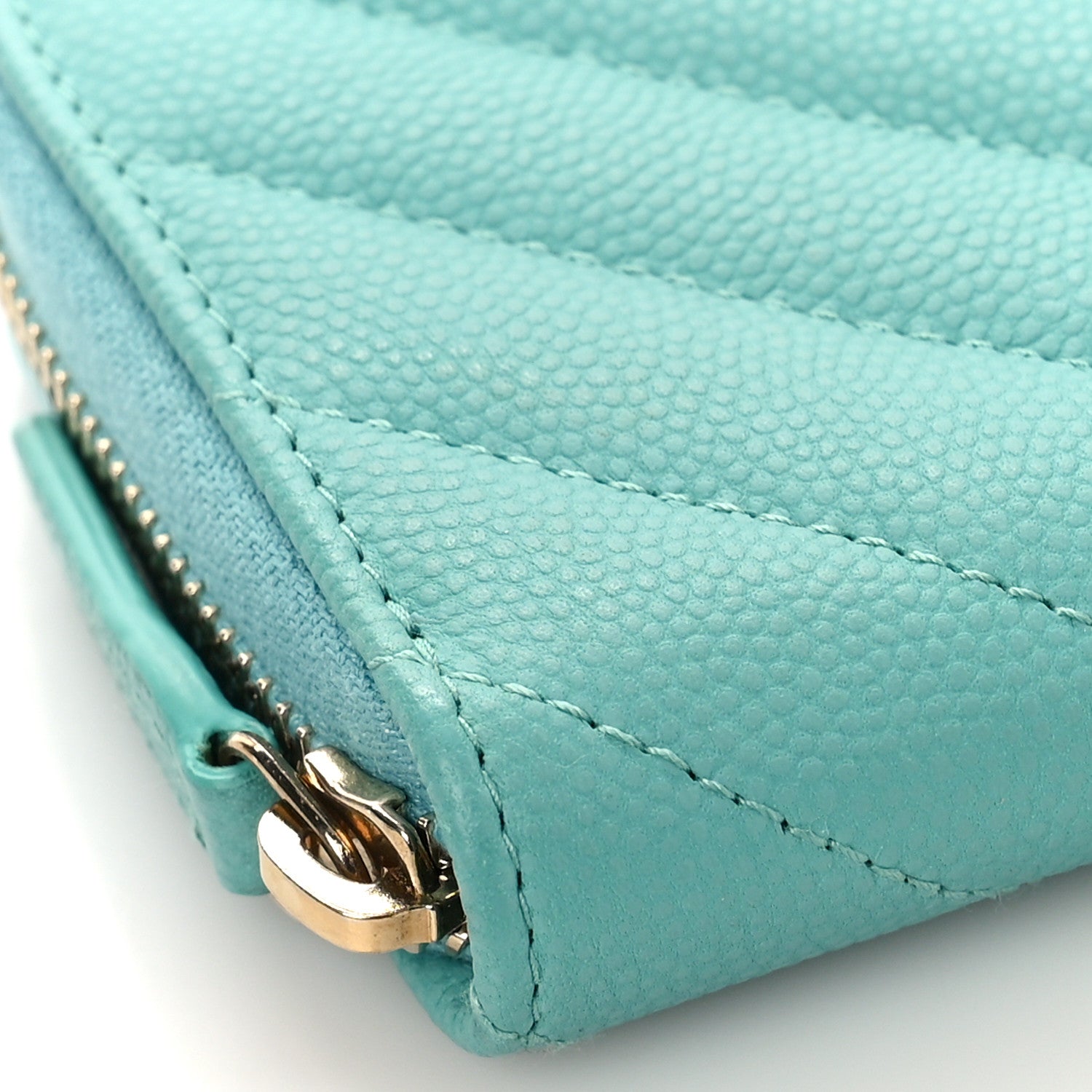 Chanel Caviar Flat Chevron Quilted Zip Coin Purse Green 8 of 10