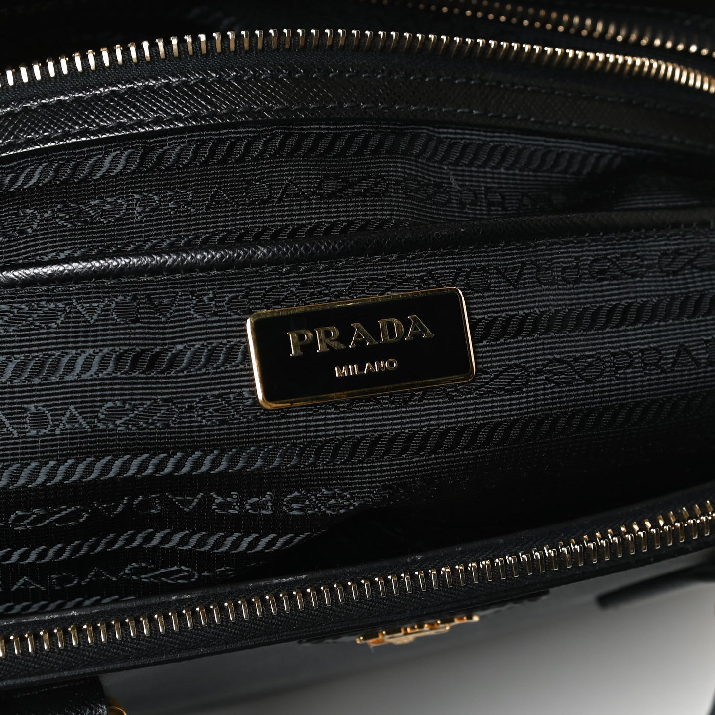 Saffiano Small Galleria Double Zip Tote Black
