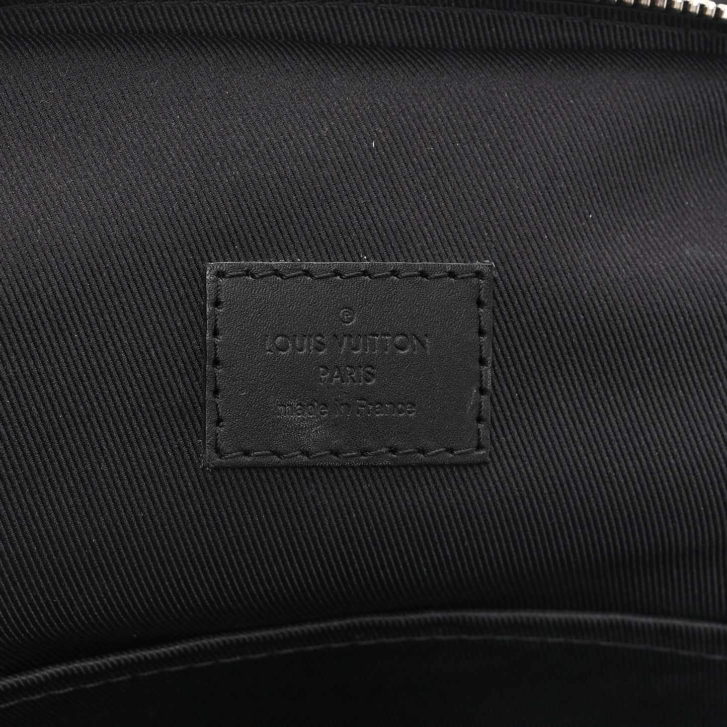 Damier Graphite Avenue Sling Bag Onyx Silver