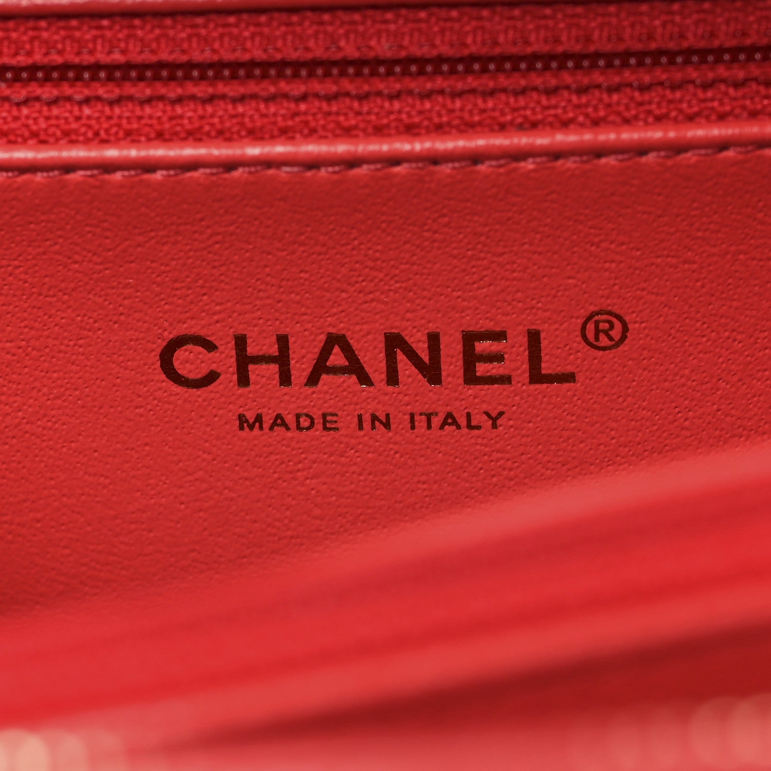 Chanel Caviar Quilted Medium CC Filigree Vanity Case Red 6 of 11