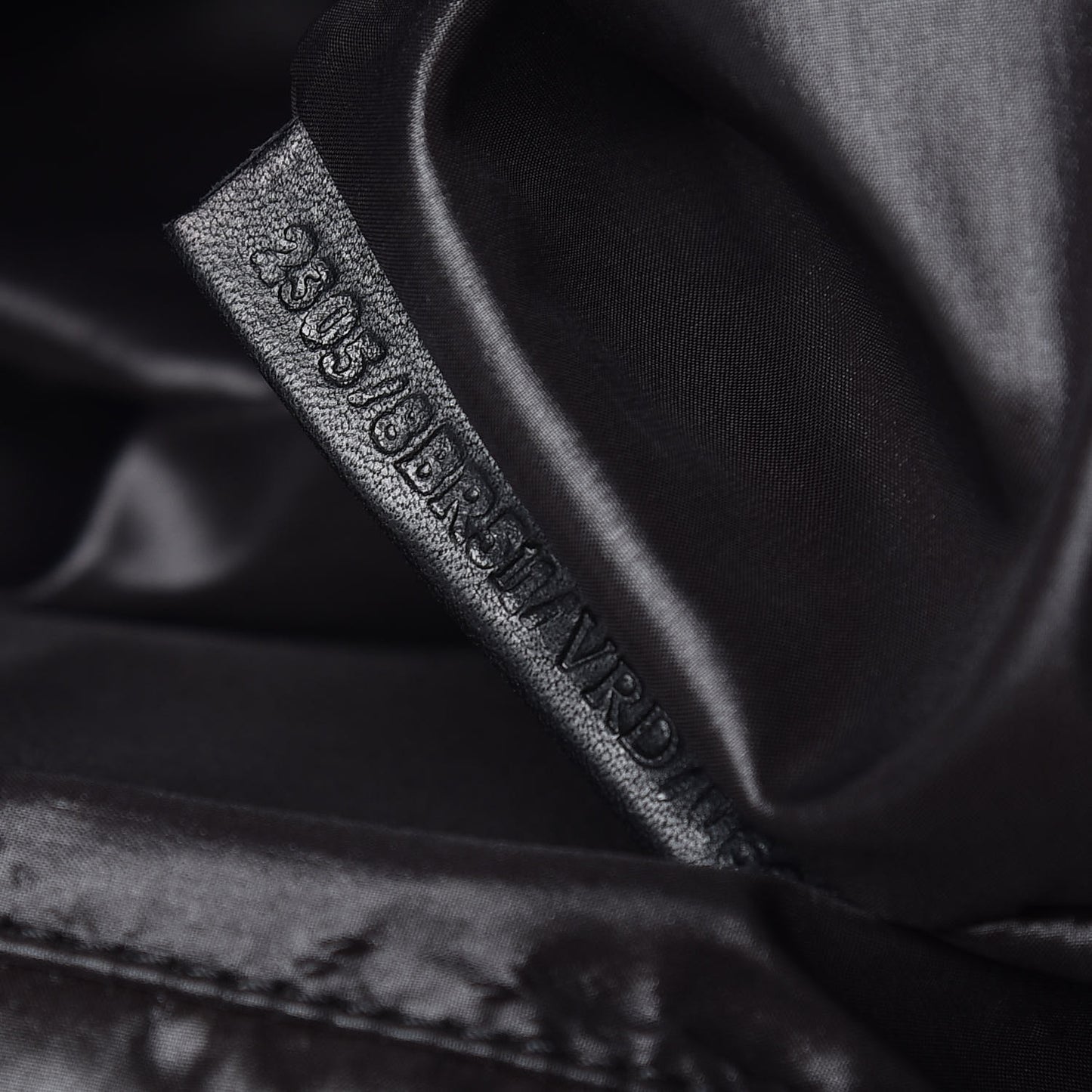 Nylon Moncler Spy Black