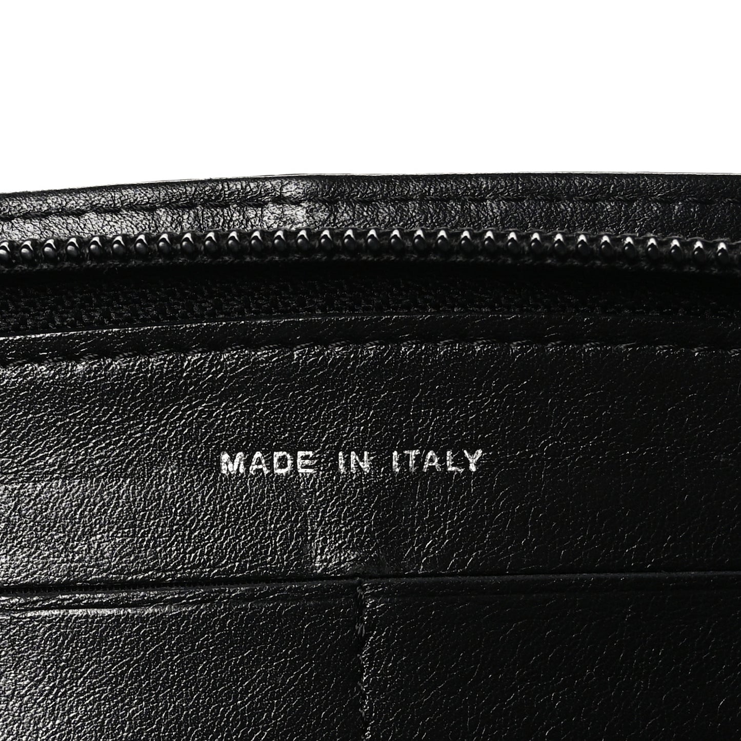 Patent Trousse Maquil Wallet Black