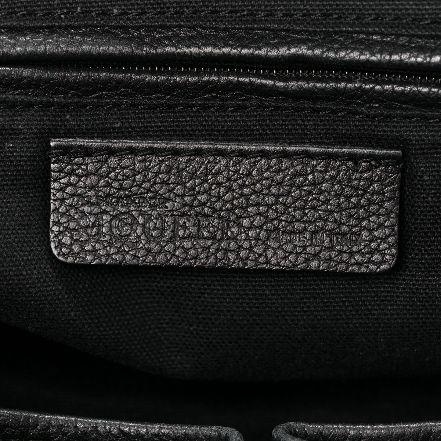 Pebbled Calfskin Small Skull Padlock Zip Around Tote Black