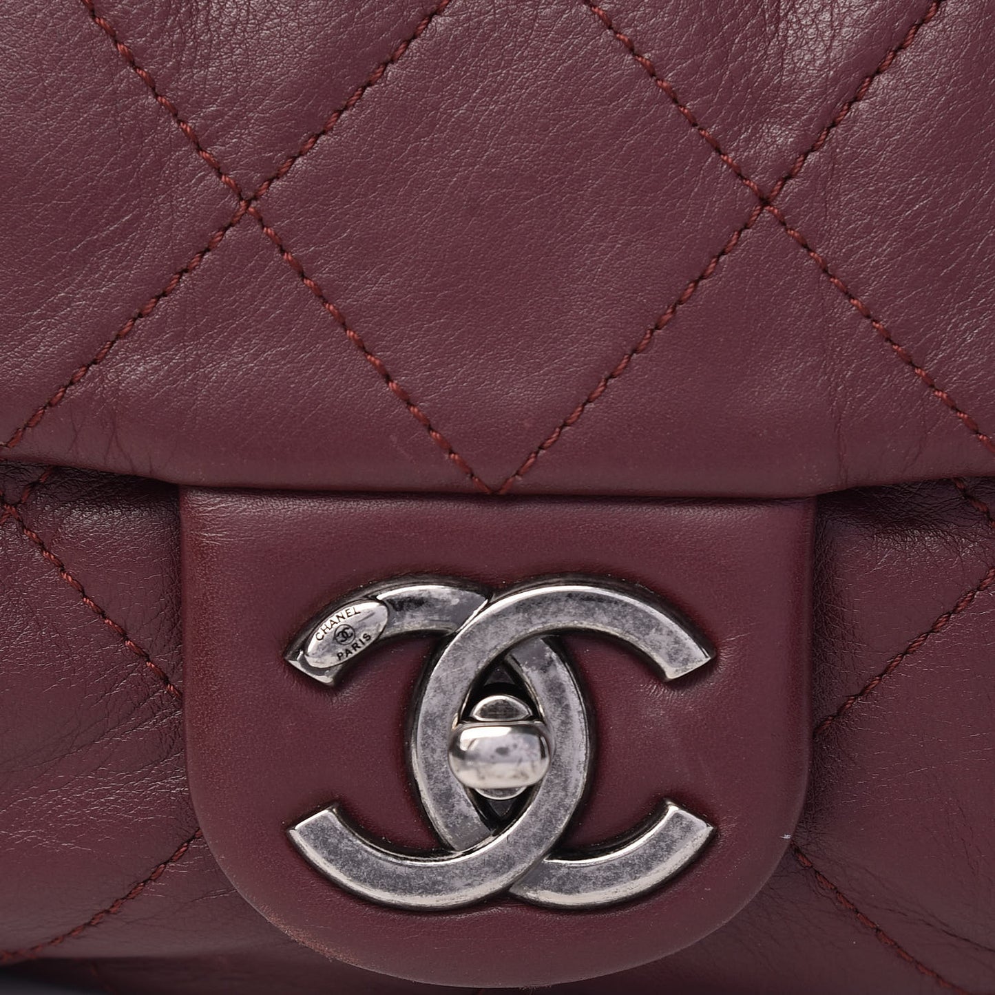 Calfskin Coco Pleats Large Messenger Flap Burgundy