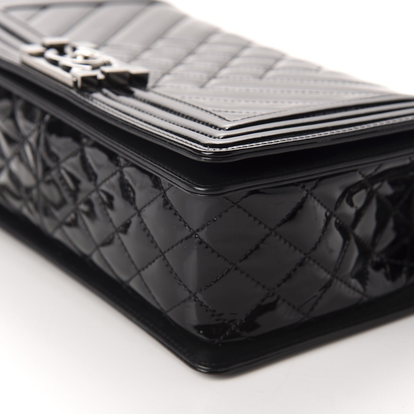 Patent Chevron Quilted Medium Boy Flap Black