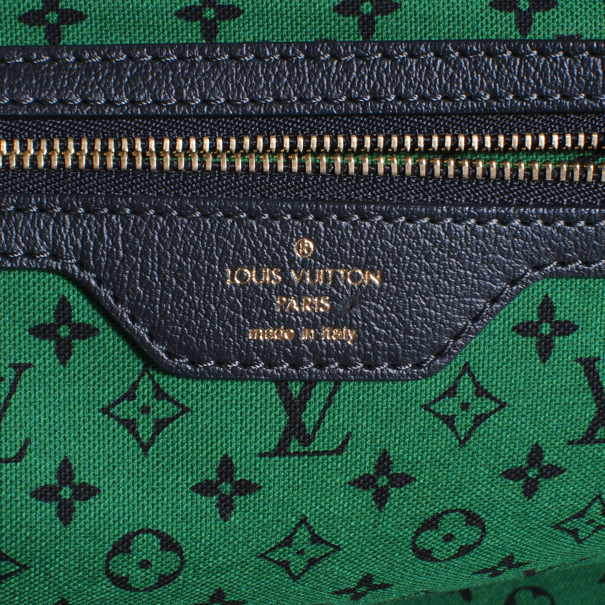 Louis Vuitton Canvas Printed Aventure Ailleurs Cabas GM 5 of 7