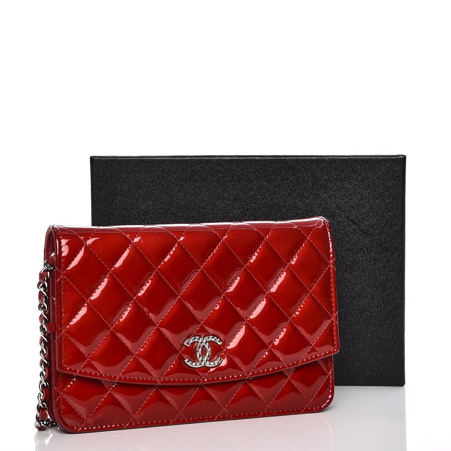 Patent Quilted Brilliant Wallet On Chain WOC Red