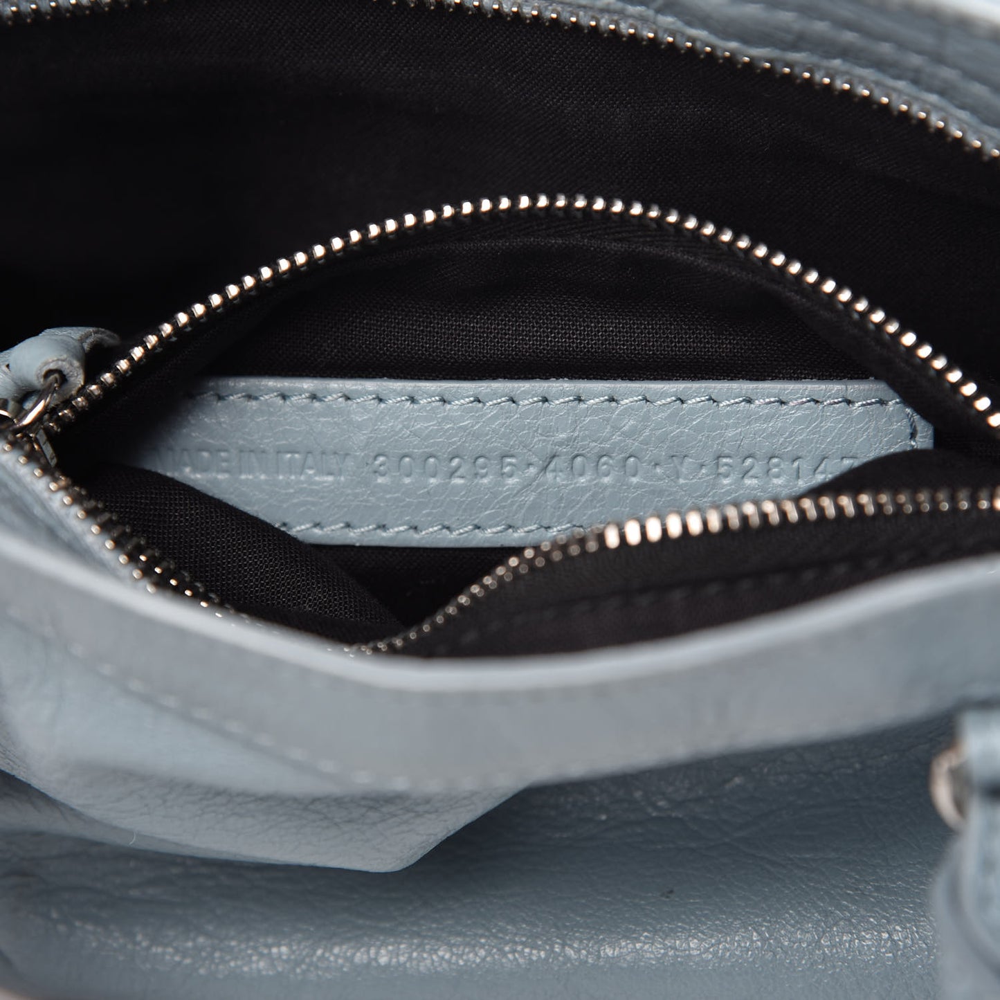 Agneau Classic Silver Hardware Mini City Bleu Gris