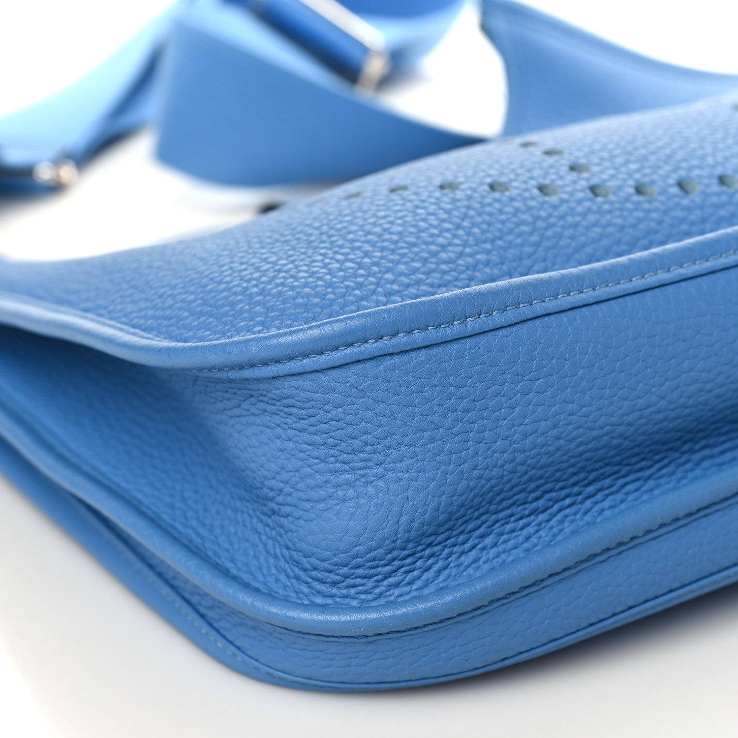 Hermes Taurillon Clemence Evelyne III PM Bleu Paradis 9 of 11