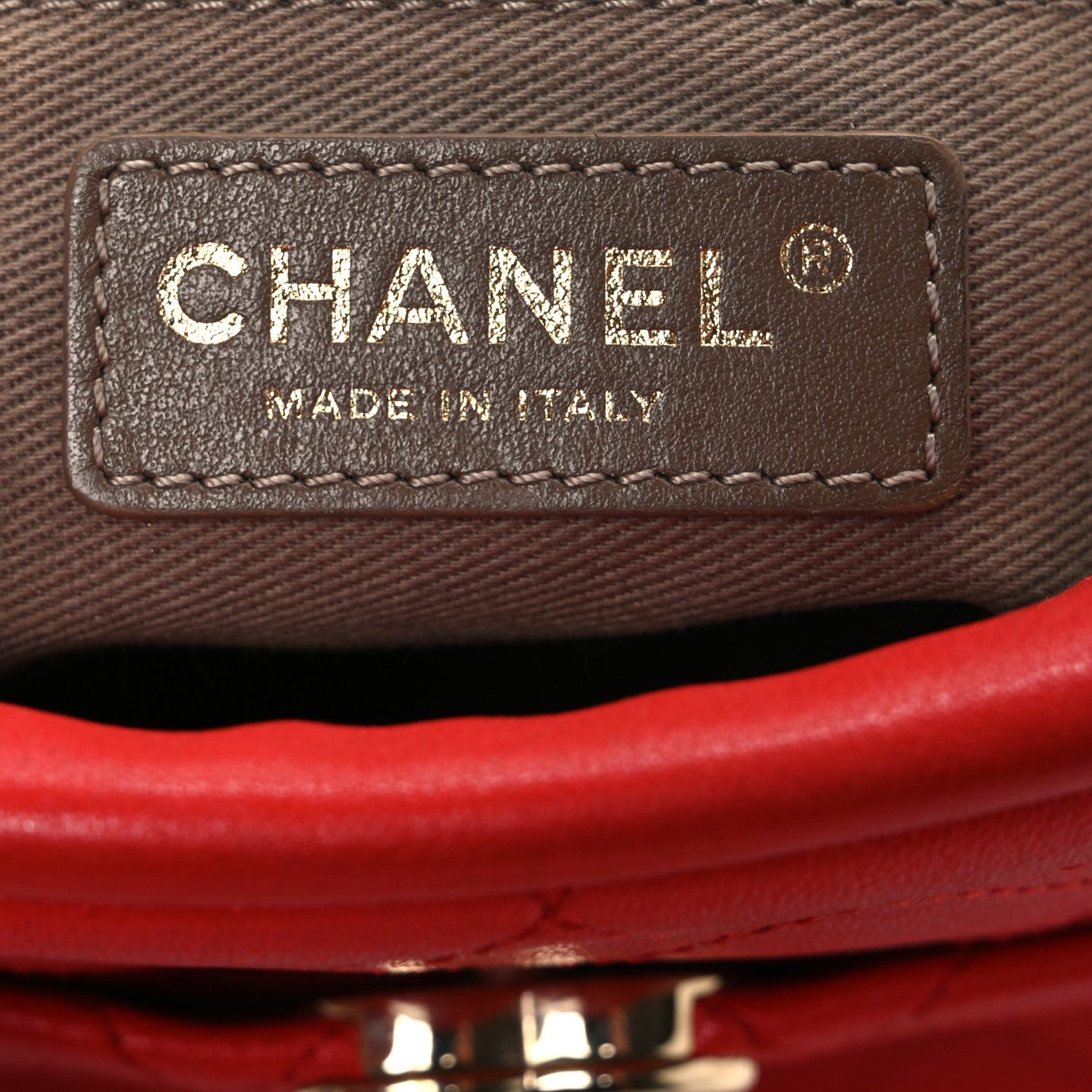 Chanel Goatskin Stitched Casual Trip North South Camera Case Red 6 of 11