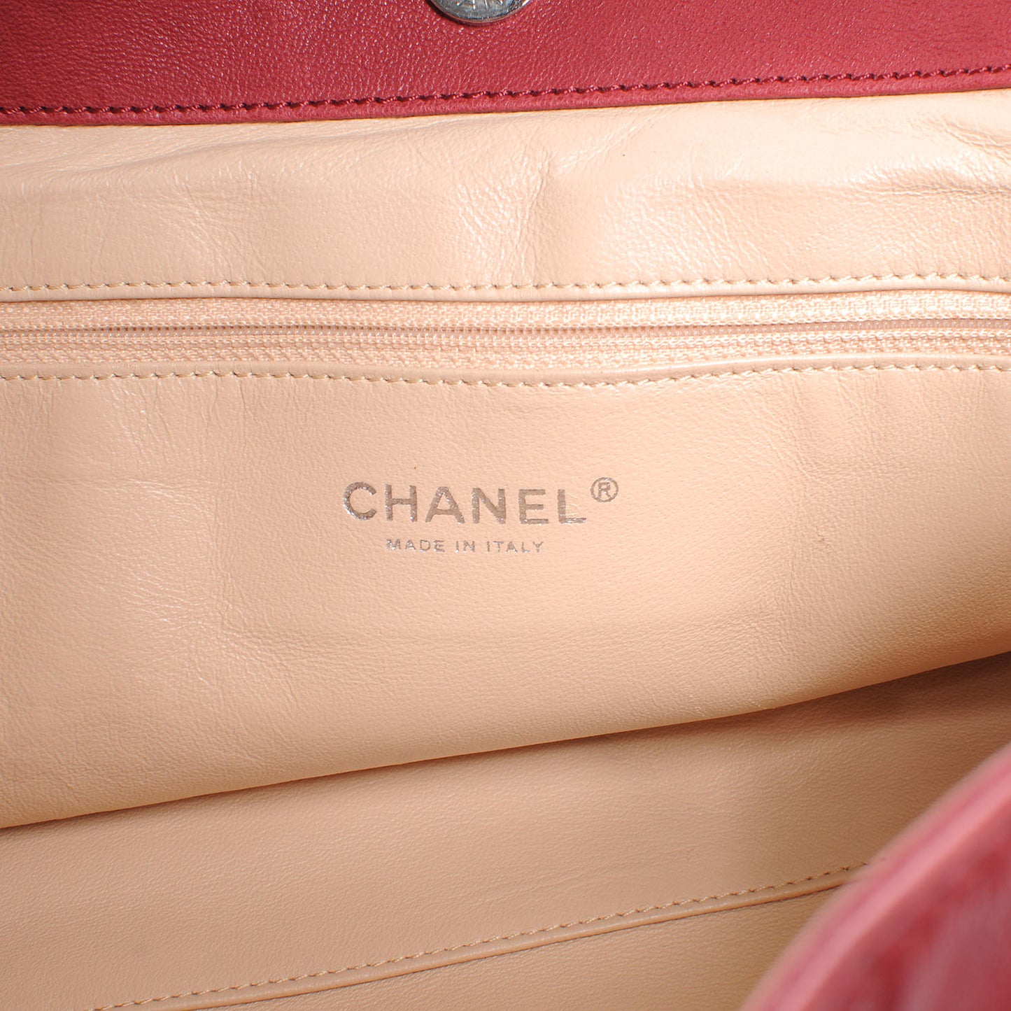 Caviar Luxe Ligne Modern Chain Tote Large Red