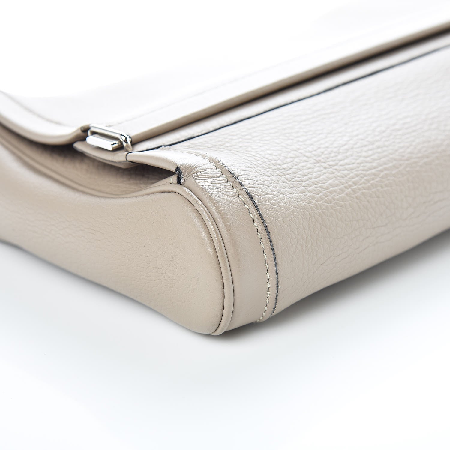 Hermes Taurillon Clemence Equi Clutch Gris Tourterelle 7 of 10