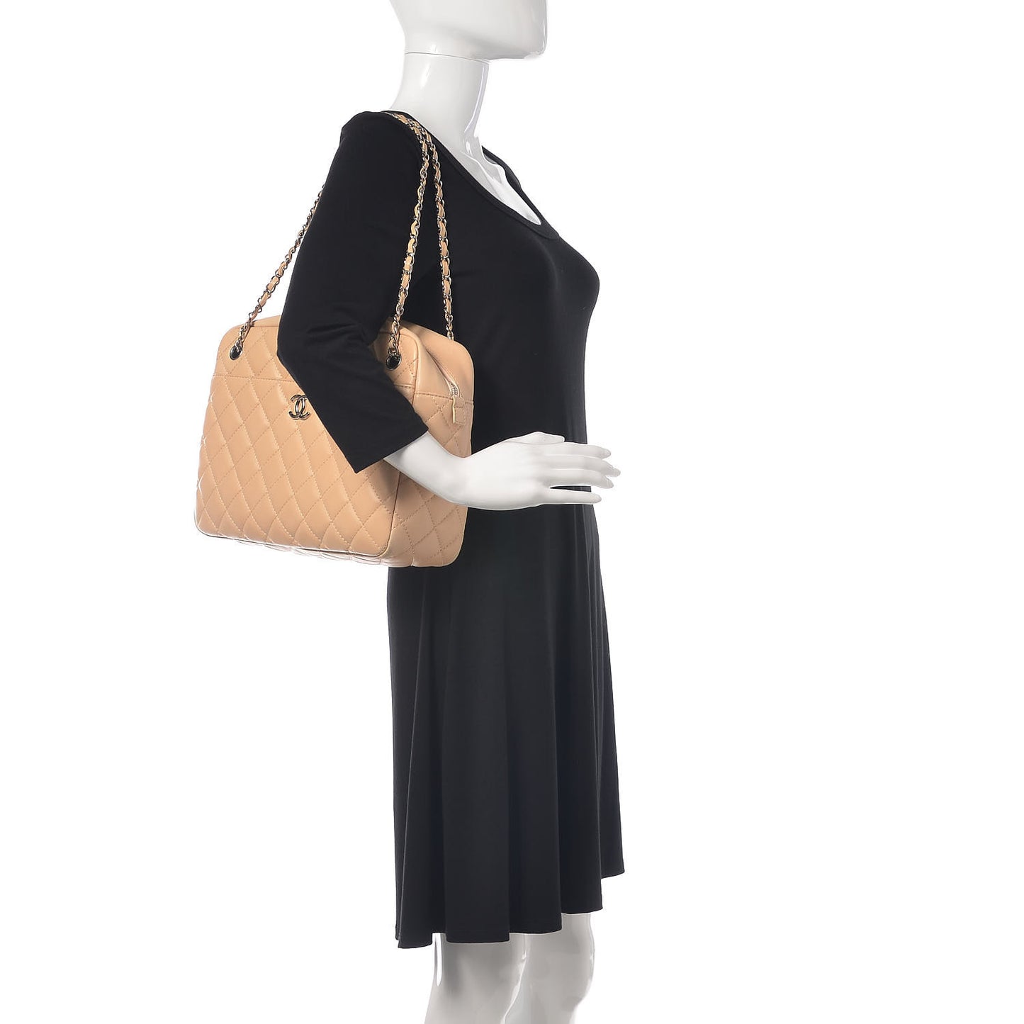 Lambskin Quilted Large Camera Case Beige Clair