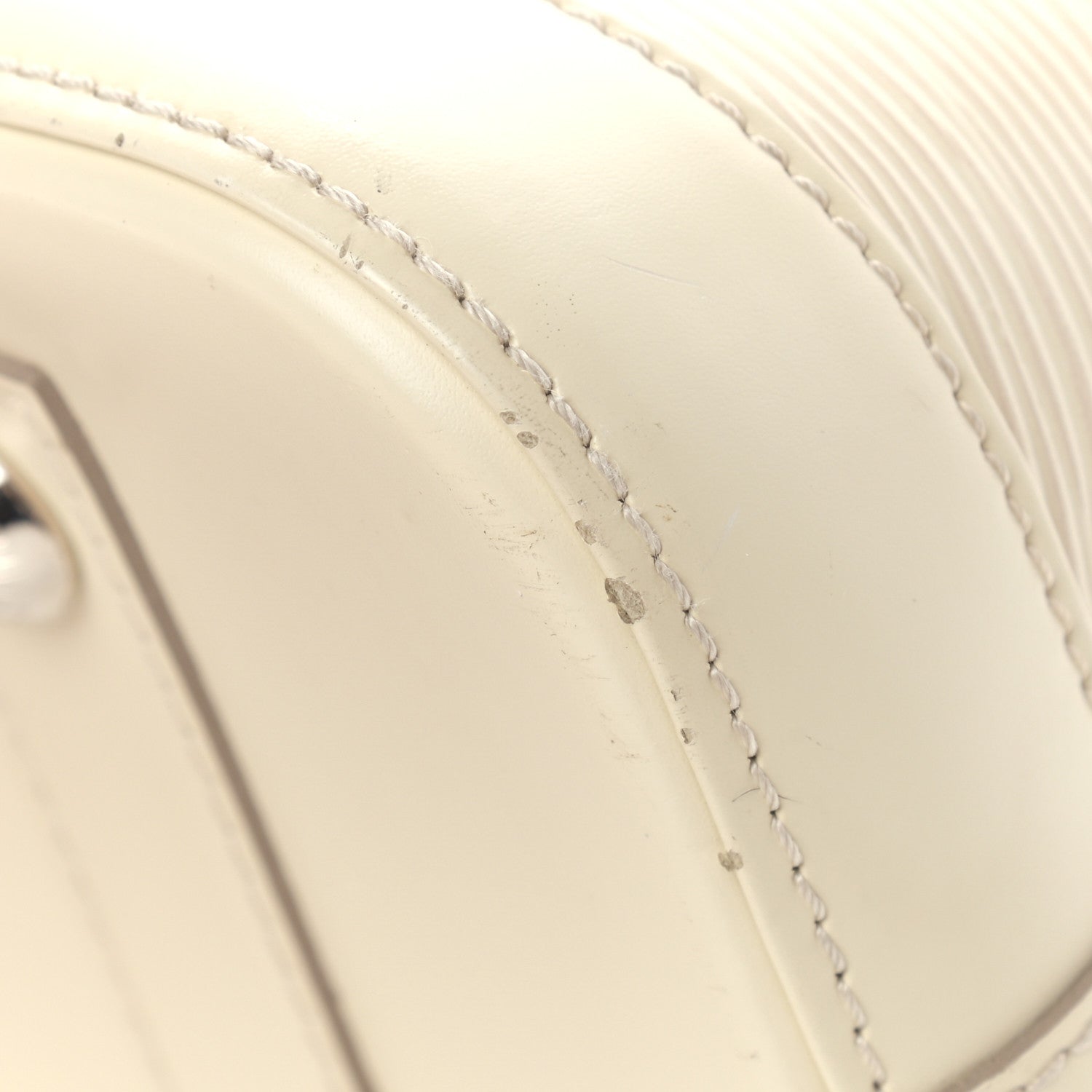 Louis Vuitton Epi Alma PM White 9 of 15