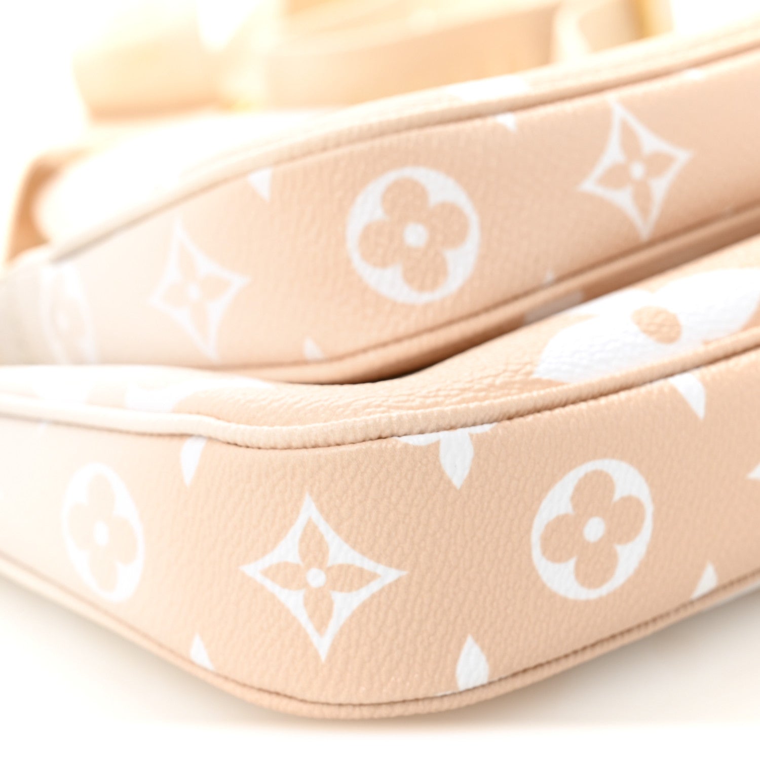 Louis Vuitton Monogram Giant By The Pool Multi Pochette Accessories Brume 10 of 11