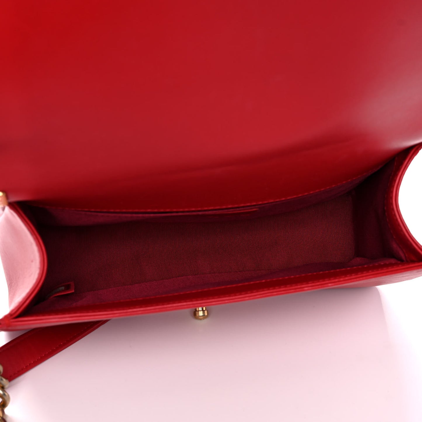 Lambskin Quilted Medium Boy Flap Red