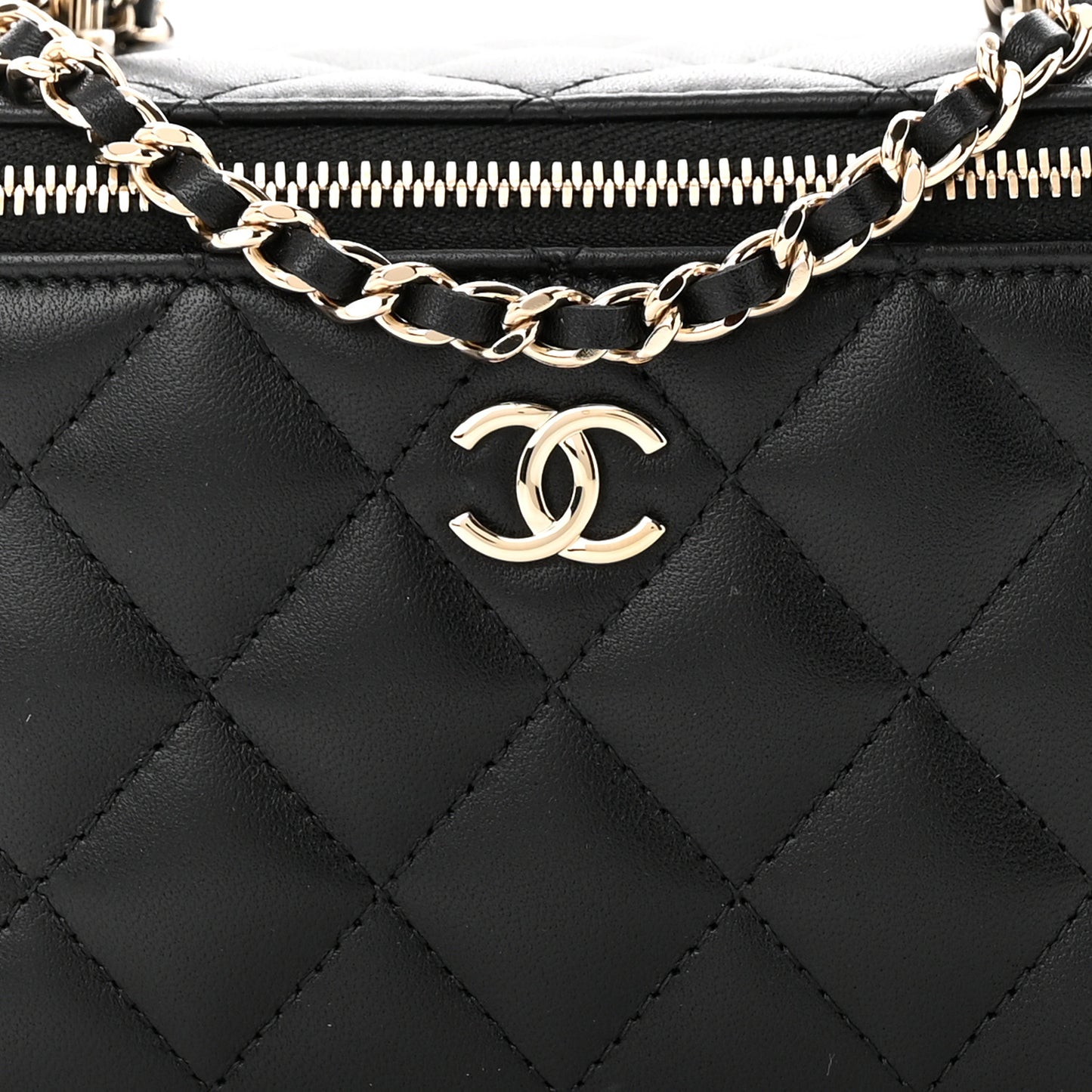 Lambskin Quilted Small Vanity Case With Chain Black
