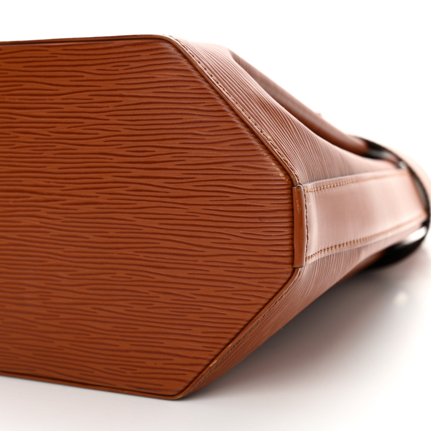 Louis Vuitton Epi Sac D'epaule GM Kenyan Fawn 10 of 13