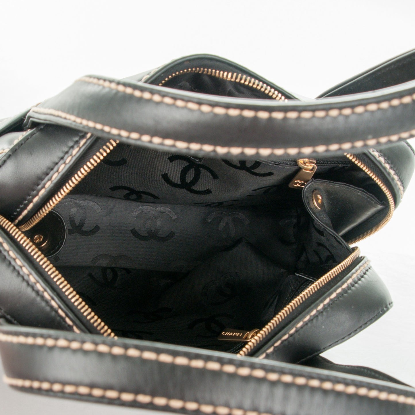 Calfskin Contrast Stitch Surpique Bowler Black