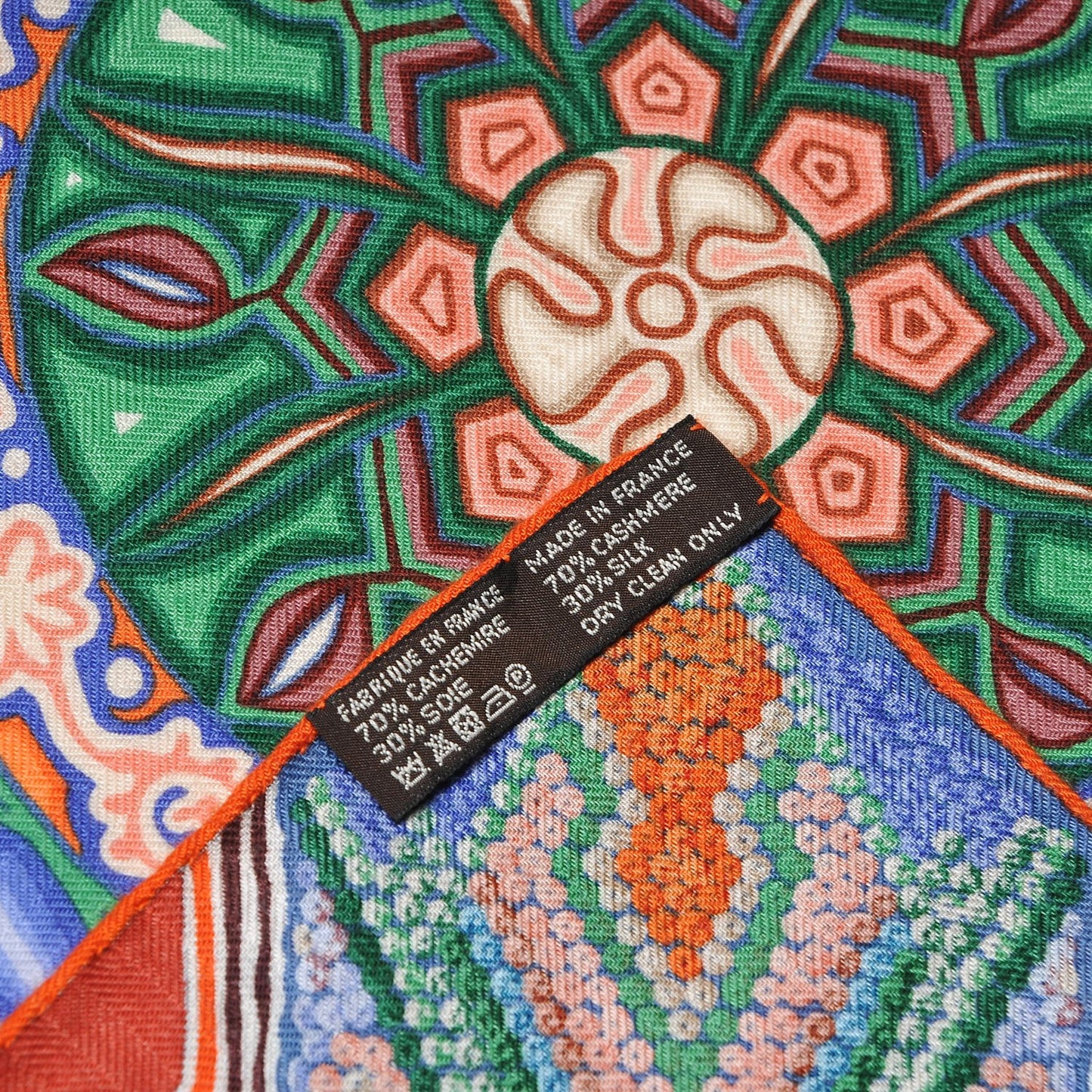 Cashmere Silk L'Arbre Du Vent Shawl 140