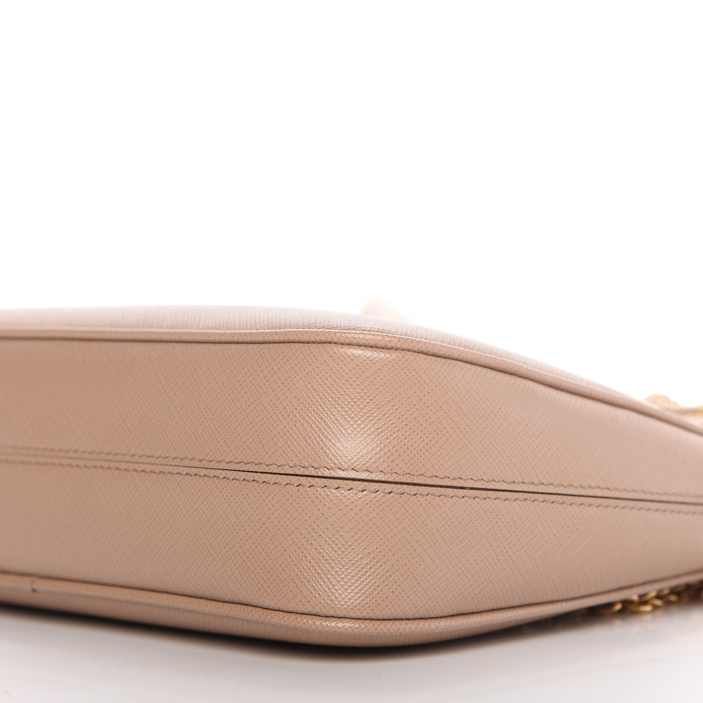 Saffiano Re-Edition 2005 Shoulder Bag Cammeo Beige