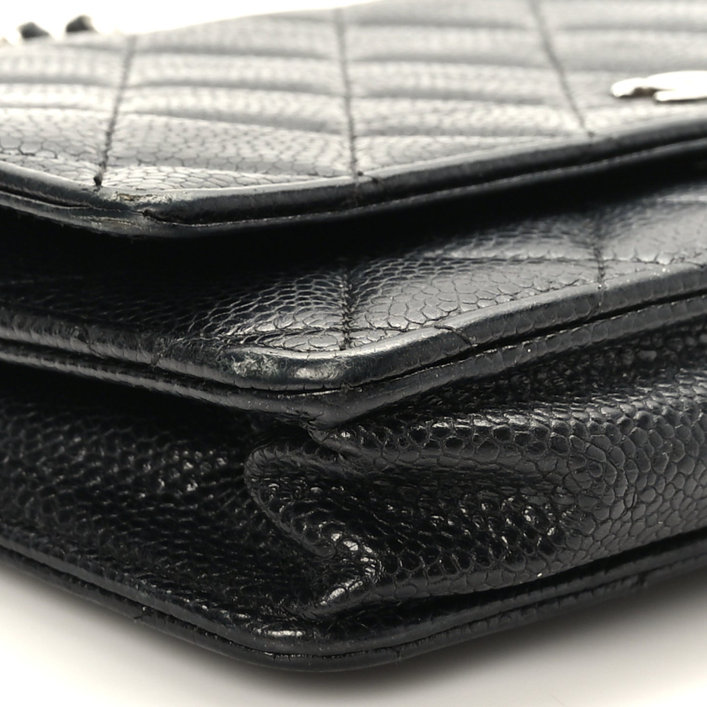 Caviar Quilted Wallet on Chain WOC Black