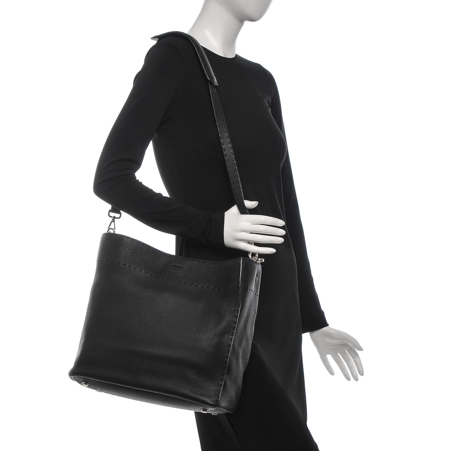 Cuoio Romano Selleria Large Anna Bucket Bag Black