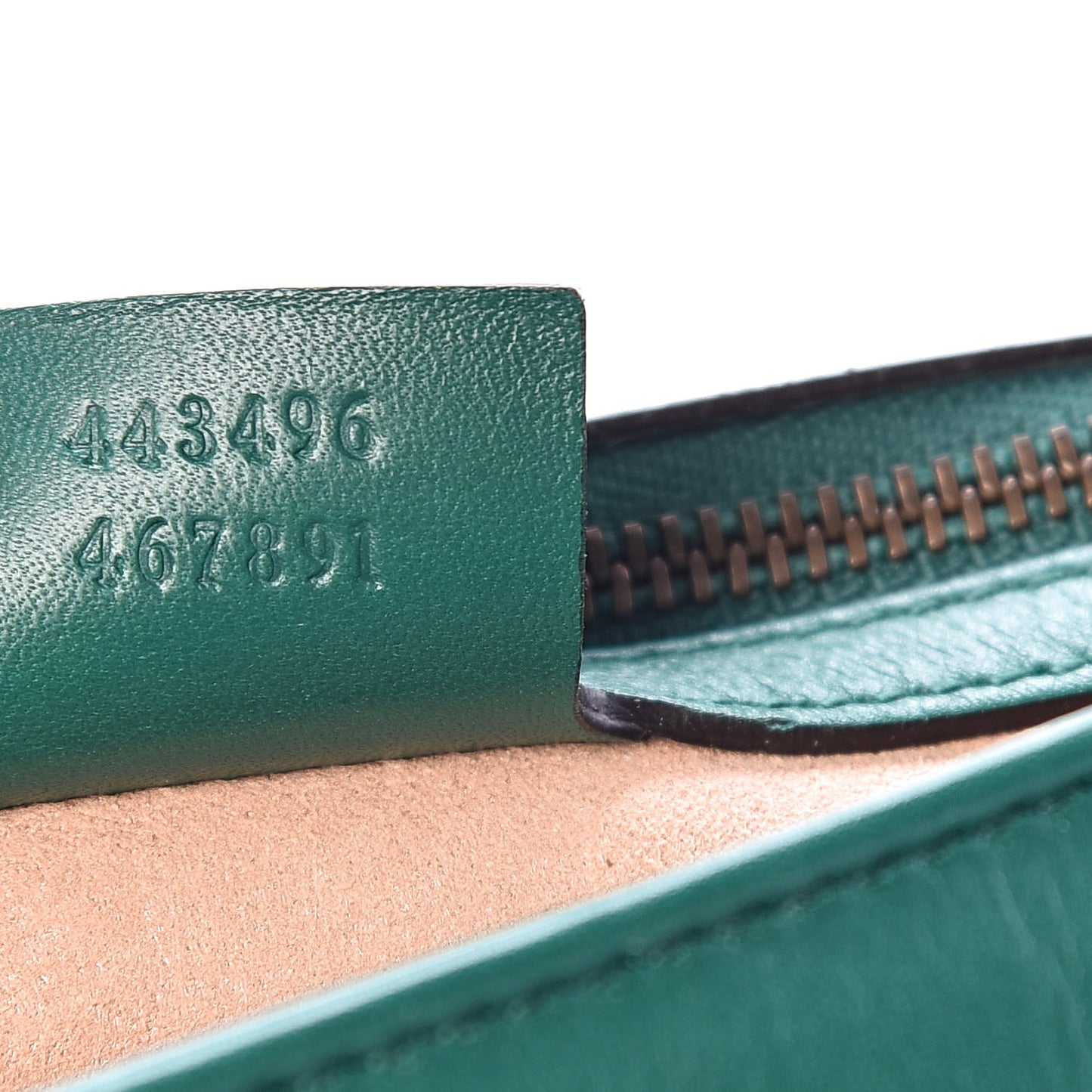 Calfskin Matelasse Medium GG Marmont Shoulder Bag Emerald Green