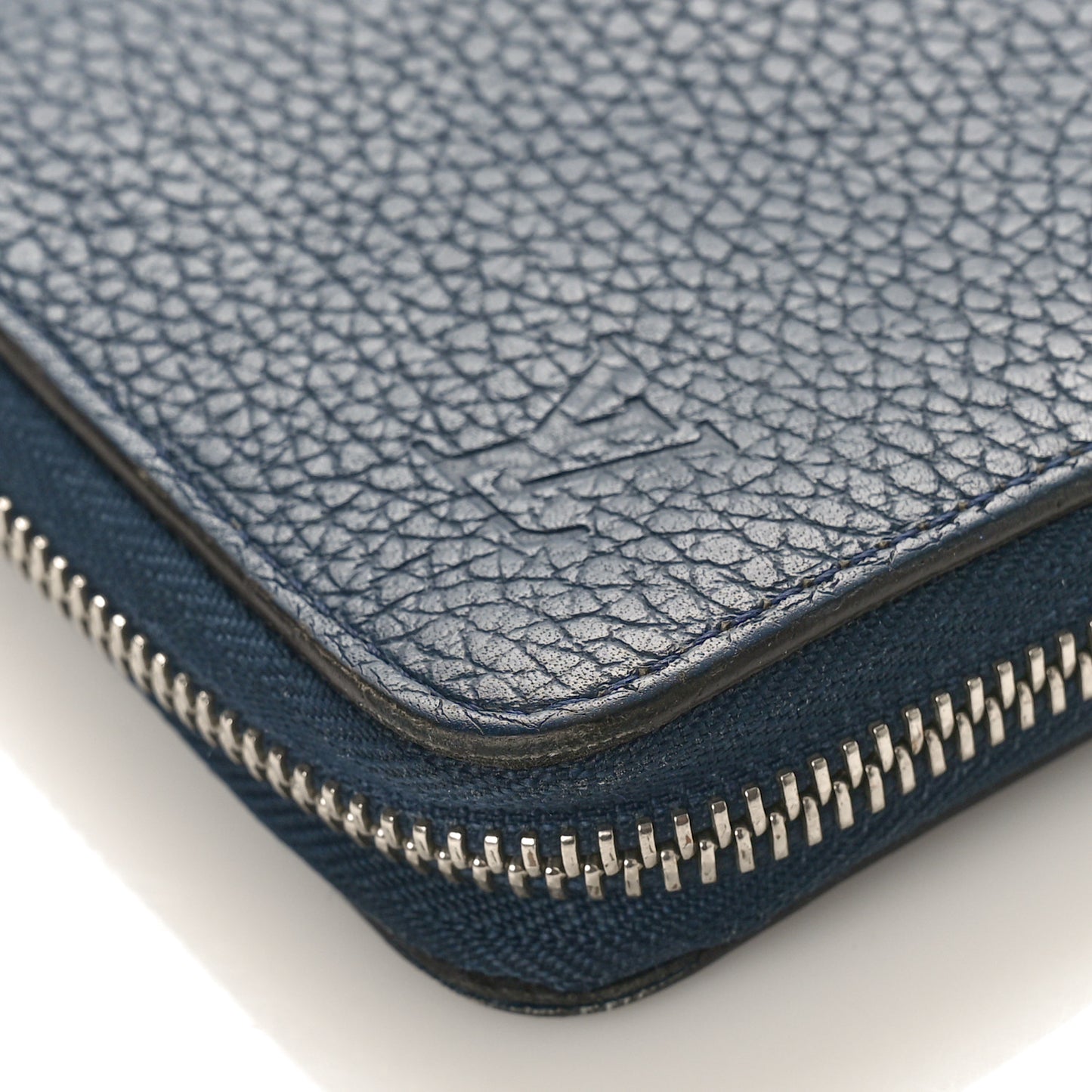 Taurillon Vertical Zippy Wallet Navy