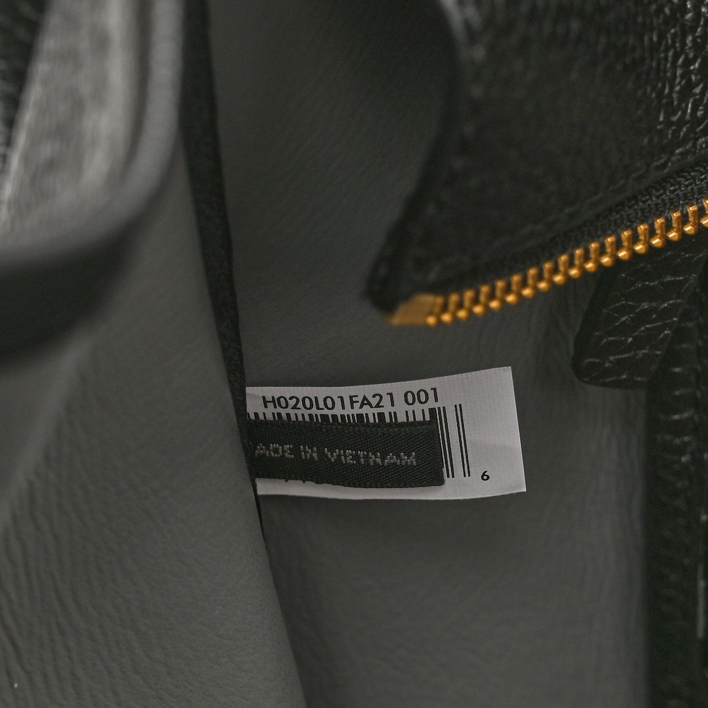 Grained Calfskin Large The Tote Bag Black