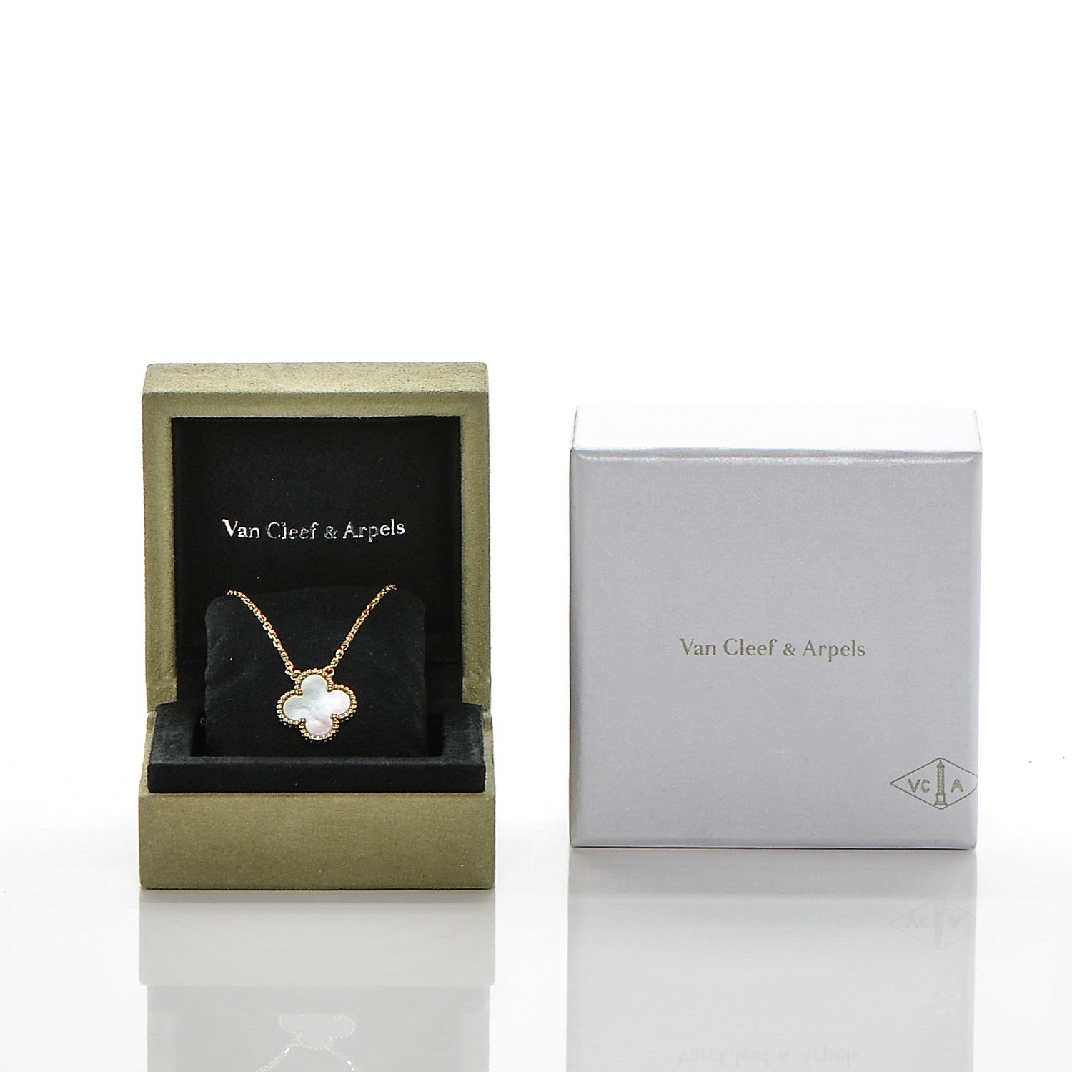 Van Cleef & Arpels 18K Yellow Gold Mother of Pearl Vintage Alhambra Pendant Necklace 6 of 6
