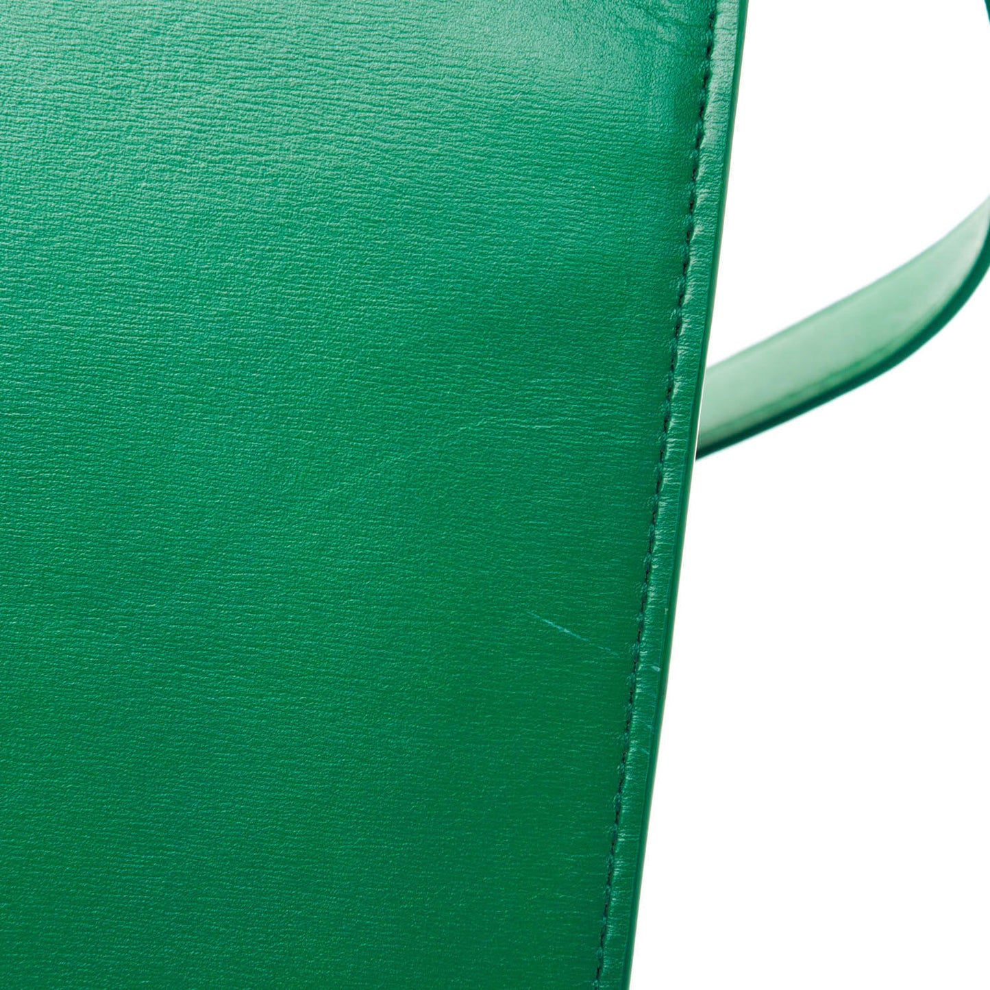 Box Calfskin Nappa Clip Bag Racing Green