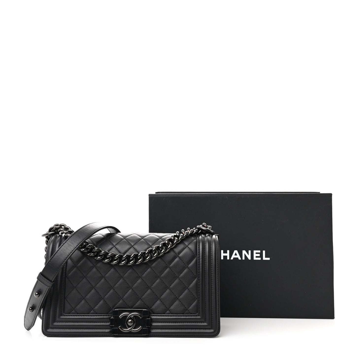 Calfskin Quilted Medium Boy Flap So Black