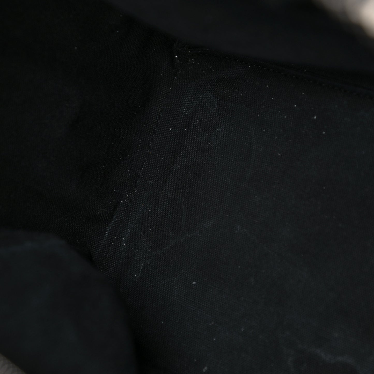 Sugar Goatskin Medium Antigona Black