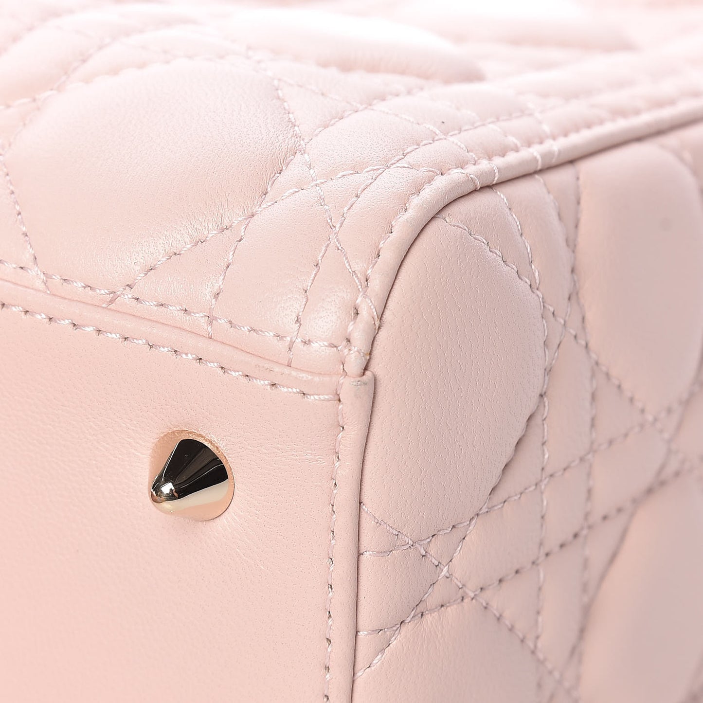 Lambskin Cannage Medium Lady Dior Light Pink