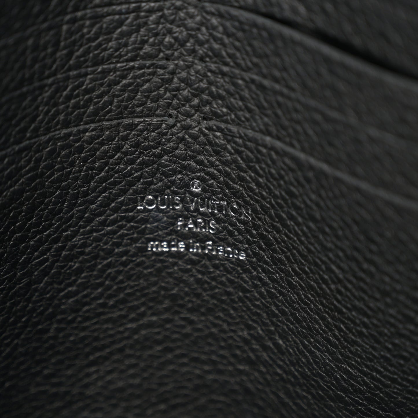Soft Calfskin My Lockme Pochette Black