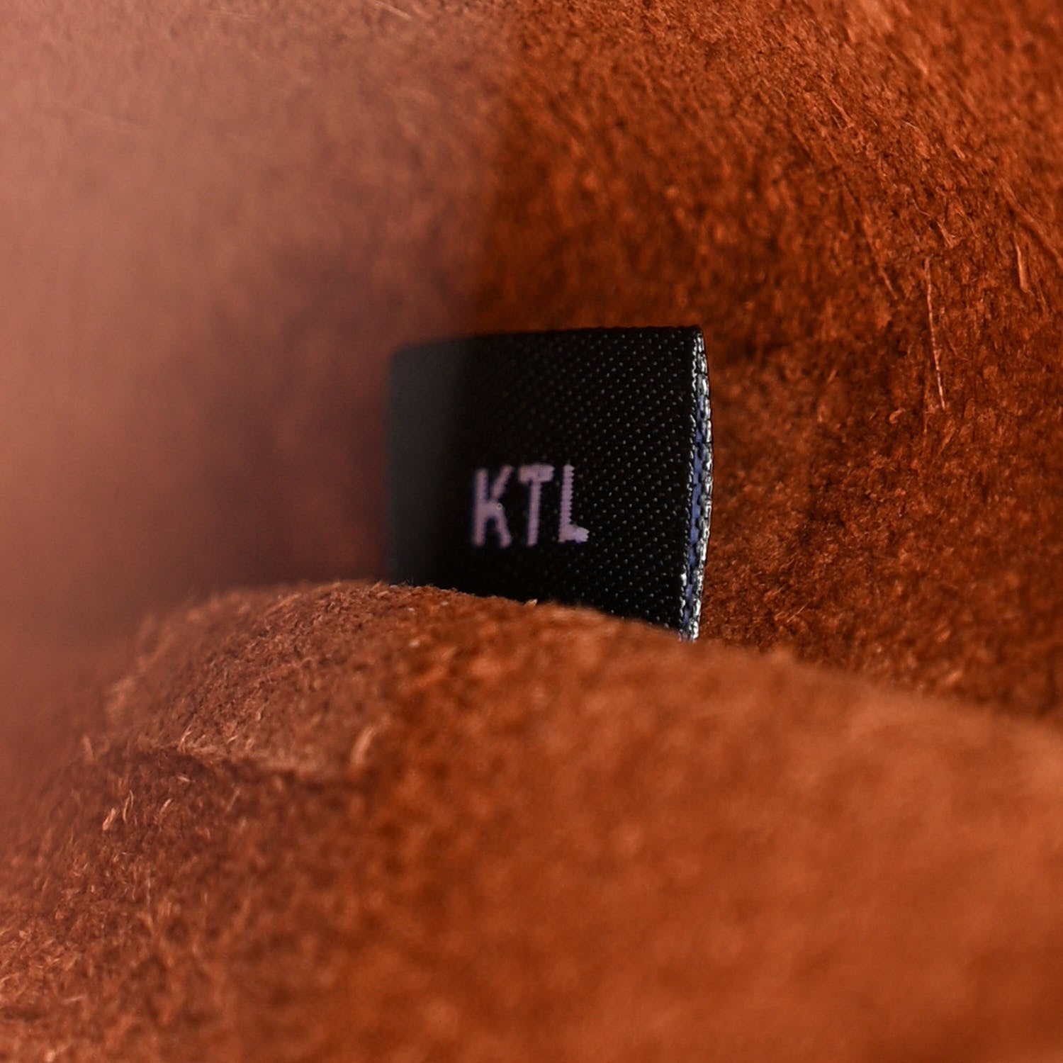 Mulberry Heavy Grain Medium Alexa Chestnut 8 of 11